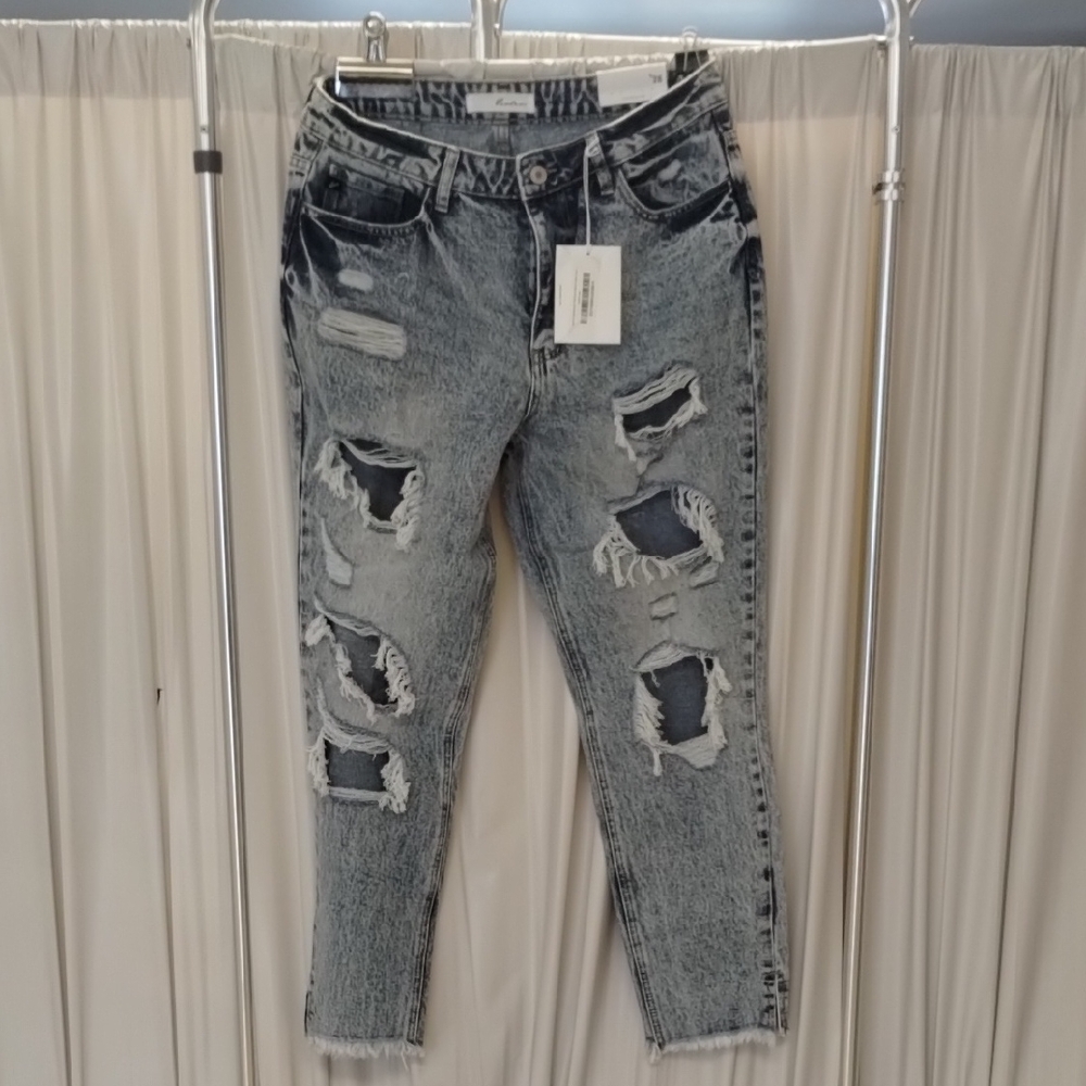 KanCan Expectations High Rise Med Wash Jeans